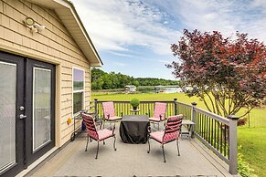 Boat, Kayak & Swim: Lake Guntersville Family Home
