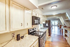 Boat, Kayak & Swim: Lake Guntersville Family Home