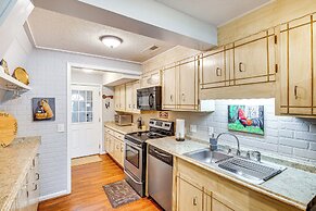 Boat, Kayak & Swim: Lake Guntersville Family Home