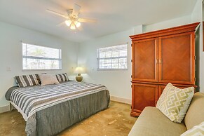 Walk to Beach: Family Retreat in Fort Myers Beach!