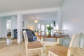 Walk to Beach: Family Retreat in Fort Myers Beach!