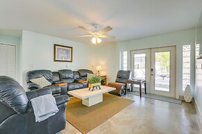 Walk to Beach: Family Retreat in Fort Myers Beach!