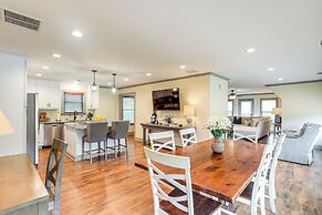 Farm & Lake Views: Rural Mississippi Loft Apt