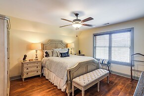 Farm & Lake Views: Rural Mississippi Loft Apt