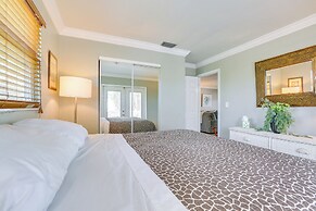 Steps to Shore: Cozy Condo in Fort Myers Beach!