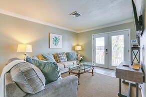 Steps to Shore: Cozy Condo in Fort Myers Beach!