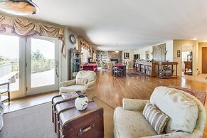 Deck & Mtn Views: Home in Colorado Springs