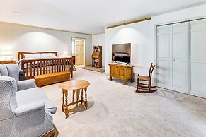 Deck & Mtn Views: Home in Colorado Springs