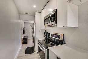 Private Backyard: Dog-friendly Wilton Manors Home!