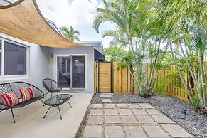 Private Backyard: Dog-friendly Wilton Manors Home!