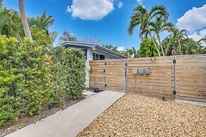 Private Backyard: Dog-friendly Wilton Manors Home!