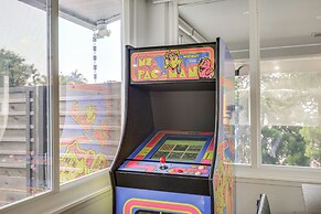 Private Backyard: Dog-friendly Wilton Manors Home!