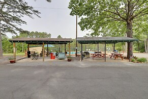 Outdoor Entertainment Areas: Greers Ferry Cottage!