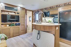 7 Mi to Torch Lake: Pet-friendly Getaway!