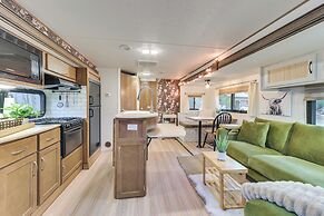 7 Mi to Torch Lake: Pet-friendly Getaway!