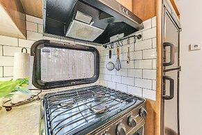 7 Mi to Torch Lake: Pet-friendly Getaway!