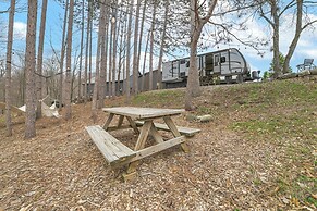 7 Mi to Torch Lake: Pet-friendly Getaway!