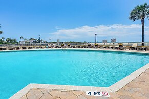 Ocean View & Pool Access: Condo in Myrtle Beach