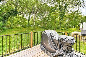 Walk to Dining: Sleek Hampton Home w/ Deck!