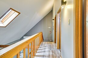 Home w/ Pool & Lake in Jim Thorpe: 6 Mi to Dtwn!