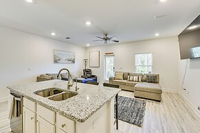 4 Mi to Santa Rosa Golf & Beach Club: Modern Home