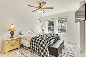 4 Mi to Santa Rosa Golf & Beach Club: Modern Home