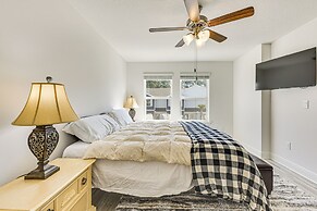 4 Mi to Santa Rosa Golf & Beach Club: Modern Home