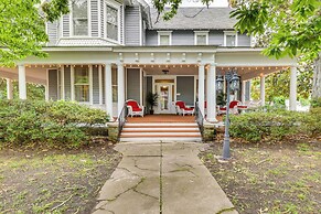 Walk to Waterfront: Downtown Elizabeth City Home!