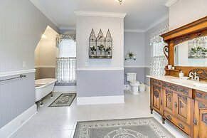 Walk to Waterfront: Downtown Elizabeth City Home!