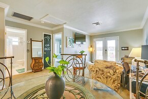Walkable Gulf-view Getaway in Fort Myers Beach!