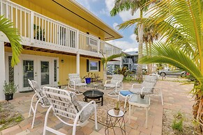 Walkable Gulf-view Getaway in Fort Myers Beach!