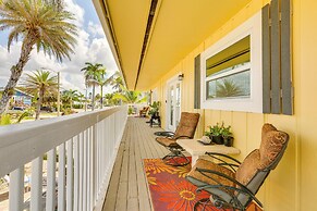 Walkable Gulf-view Getaway in Fort Myers Beach!