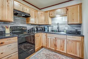 3 Mi to Lake Michigan: Charming Kewaunee Hideaway
