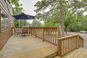 Greers Ferry Lake Escape: Cabin w/ Pool Access
