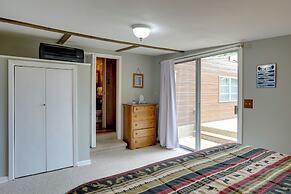 Greers Ferry Lake Escape: Cabin w/ Pool Access