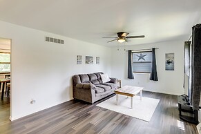 1 Mi to Freer Field: Ashland Home w/ Yard!