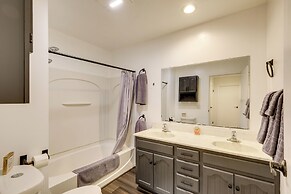 1 Mi to Freer Field: Ashland Home w/ Yard!