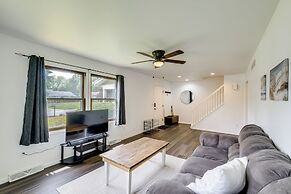 1 Mi to Freer Field: Ashland Home w/ Yard!