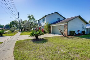 10 Mi to Universal Orlando: Home w/ Screened Porch