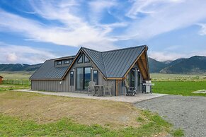 1/2 Mi to Ruby River: Cabin w/ Trail Access!