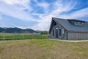 1/2 Mi to Ruby River: Cabin w/ Trail Access!
