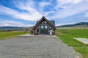 1/2 Mi to Ruby River: Cabin w/ Trail Access!
