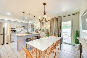 3 Mi to Dtwn Mesa: Home w/ Fenced Backyard!