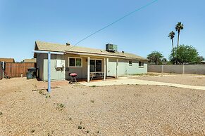 3 Mi to Dtwn Mesa: Home w/ Fenced Backyard!