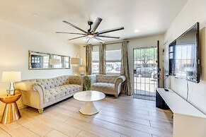 3 Mi to Dtwn Mesa: Home w/ Fenced Backyard!