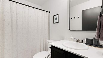 Upstay Contemporary 4BR Family Home With Garden