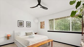 Upstay Contemporary 4BR Family Home With Garden