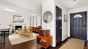 Upstay Contemporary 4BR Family Home With Garden