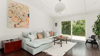 Upstay Contemporary 4BR Family Home With Garden