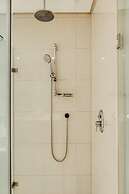 Excellent Sea View 3bed Apt Crystalline Bay